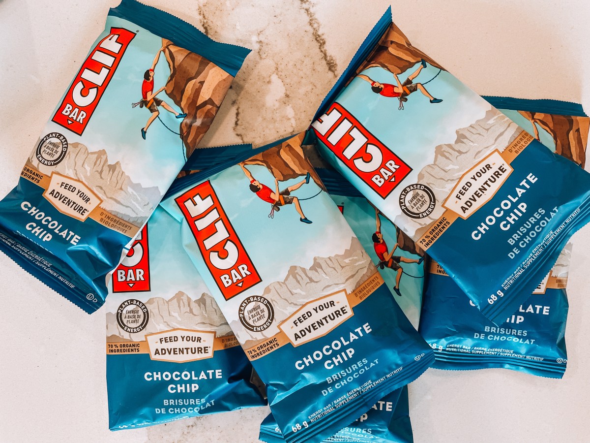  Snack, fuel, and recover while Snowboarding this season with CLIF!