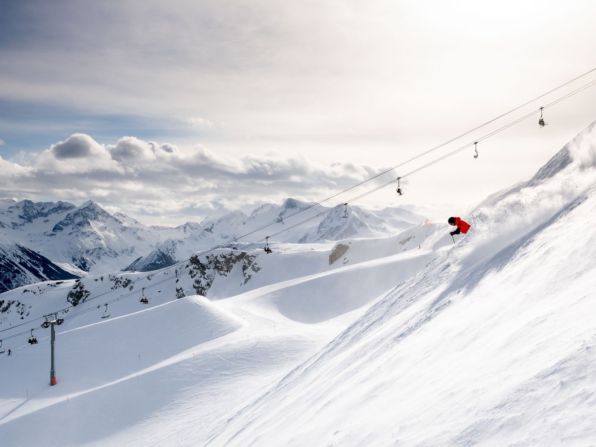 Unveiling Canada’s Costliest Ski Resort: Discover the Ultimate Luxury